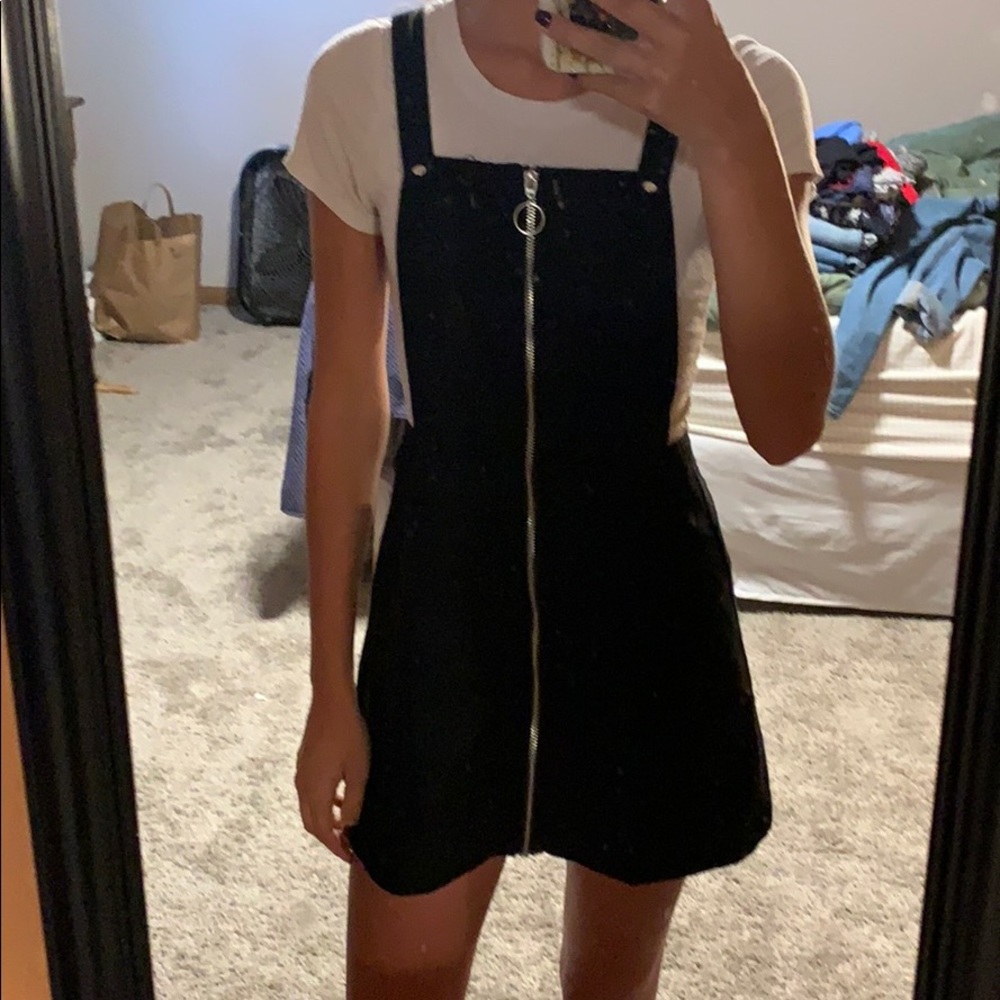 Overall dress.